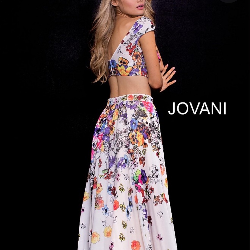 Prom Dress - Picture 5 of 6